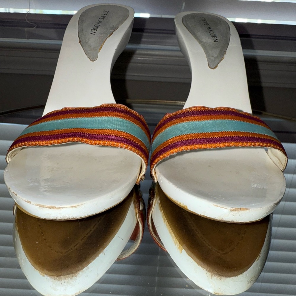 Steve Madden White Kitty Heels 👠 - Picture 3 of 9